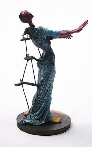 サルバドール・ダリ『燃えるキリン』フィギュア シュールレアリズム アート サルバドール・ダリ作（引き出しを持つ